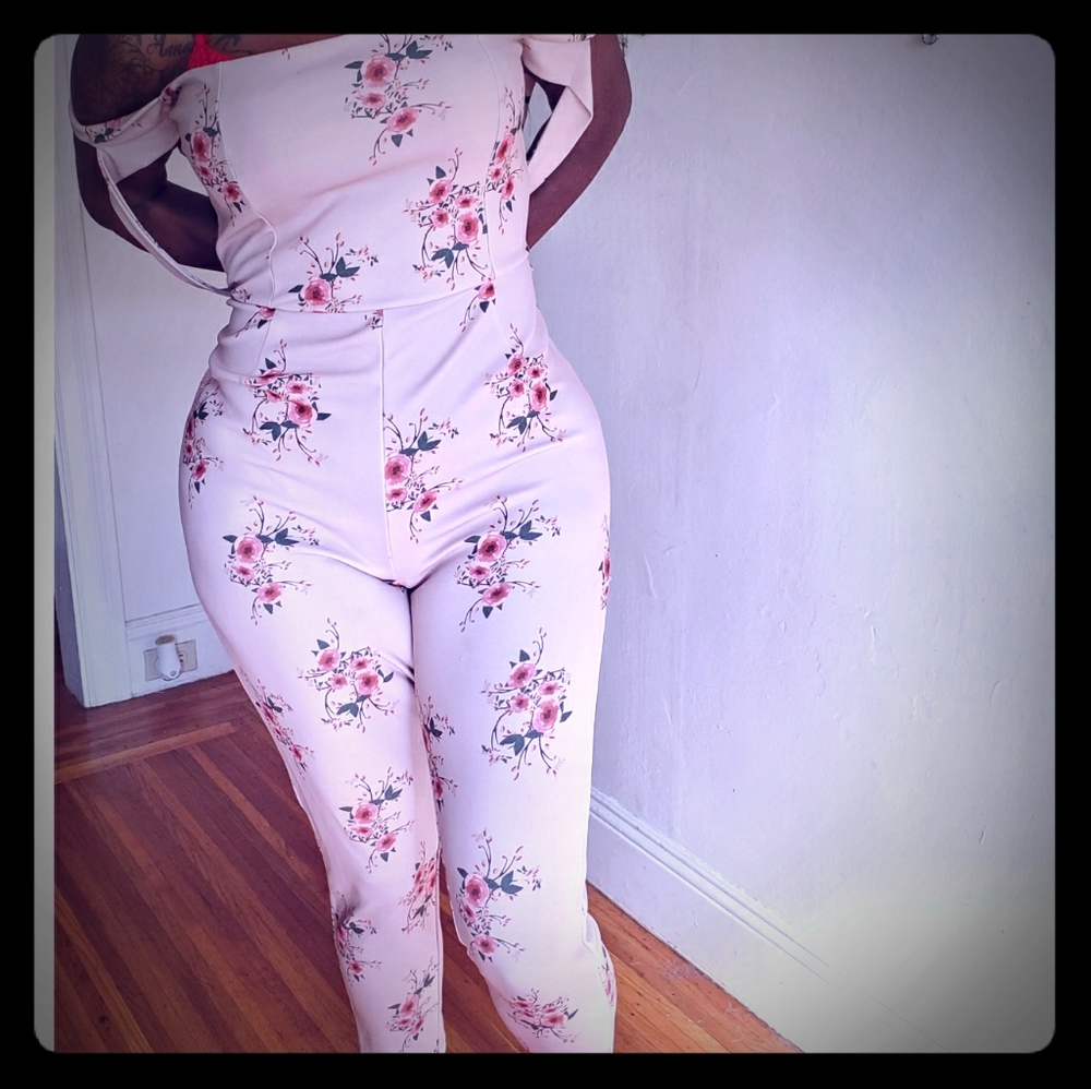Floral off the shoulders bodysuit